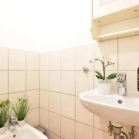 Riesiges Zentrales Mit Parkplatz Apartment Innsbruck