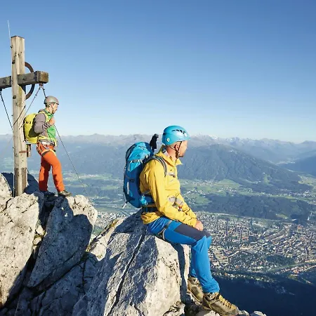 Apartment Riesiges Zentrales Mit Parkplatz *