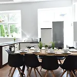Apartment Riesiges Zentrales Mit Parkplatz
