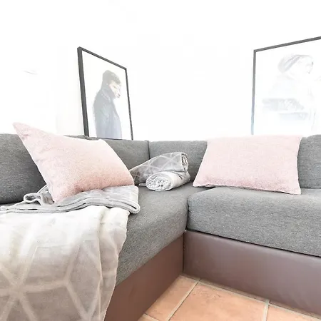 Riesiges Zentrales Mit Parkplatz Innsbruck