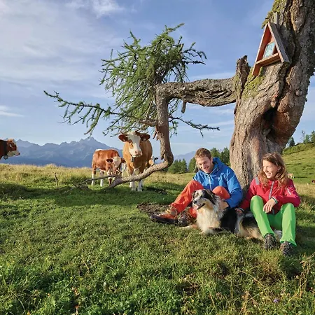 Riesiges Zentrales Mit Parkplatz Appartement