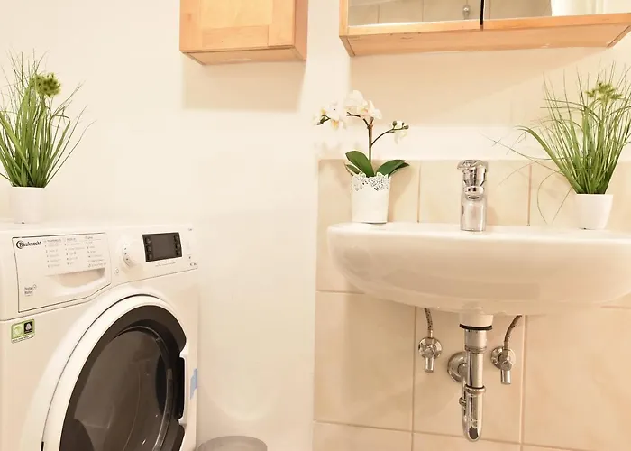 Riesiges Zentrales Mit Parkplatz