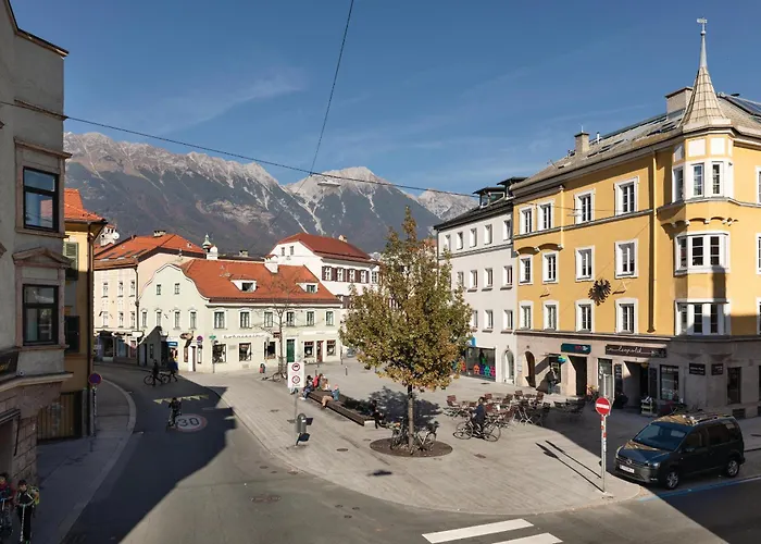 Riesiges Zentrales Mit Parkplatz Διαμέρισμα