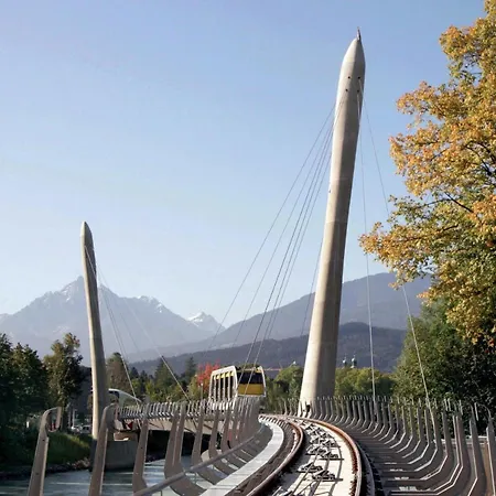 公寓 Riesiges Zentrales Mit Parkplatz