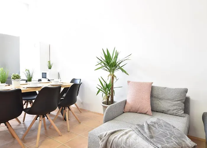 Riesiges Zentrales Mit Parkplatz * Innsbruck