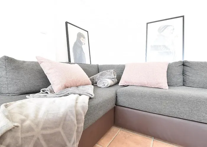 Riesiges Zentrales Mit Parkplatz Innsbruck