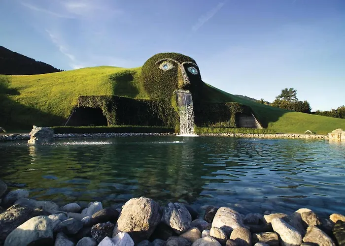 Riesiges Zentrales Mit Parkplatz *